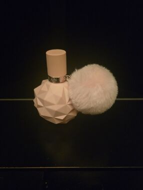 Ariana Grande Pale Pink Faceted Perfume Bottle with Plush Puff, Used 2x.